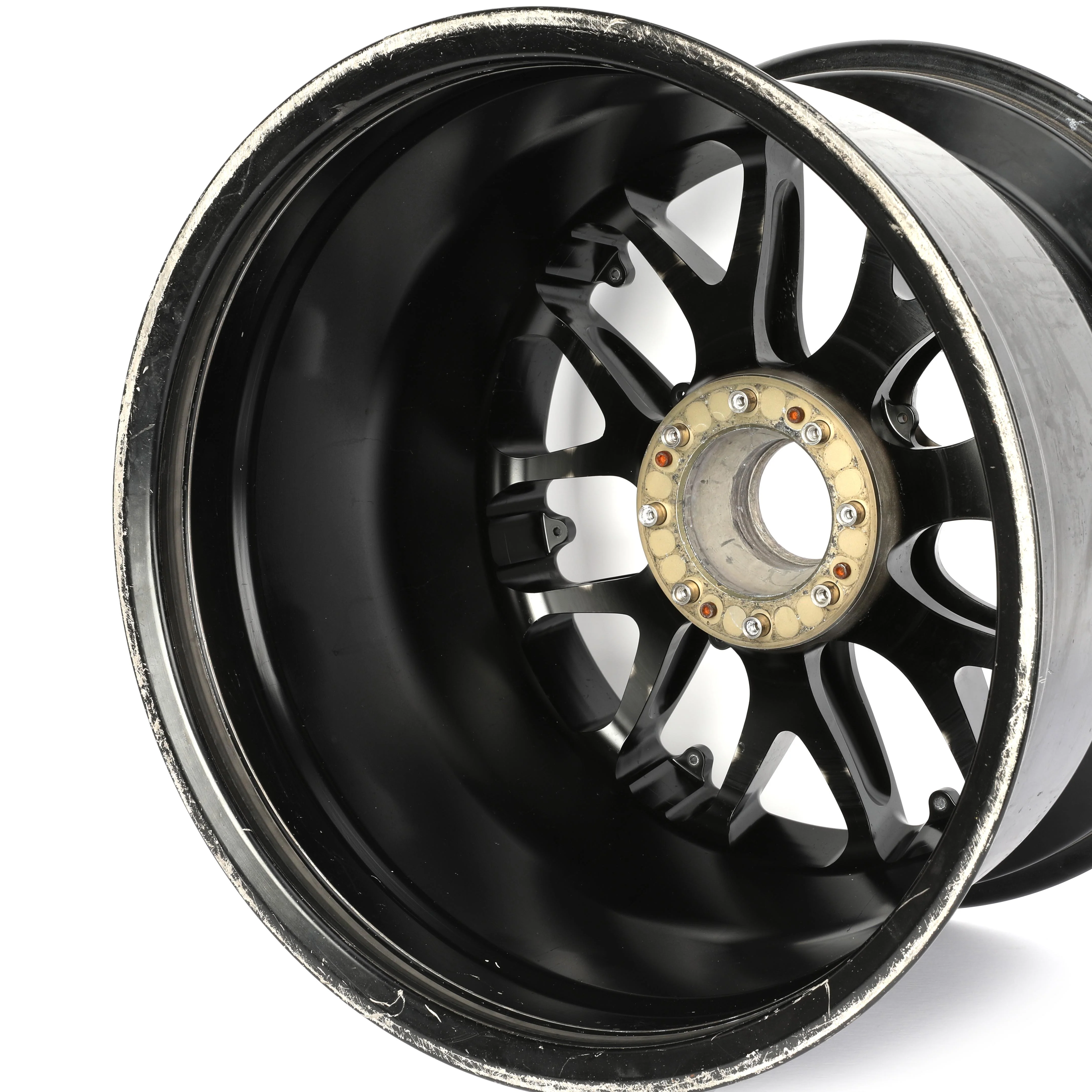 Mercedes AMG Petronas F1 Team 2022 Front Wheel Rim Table - Image 6