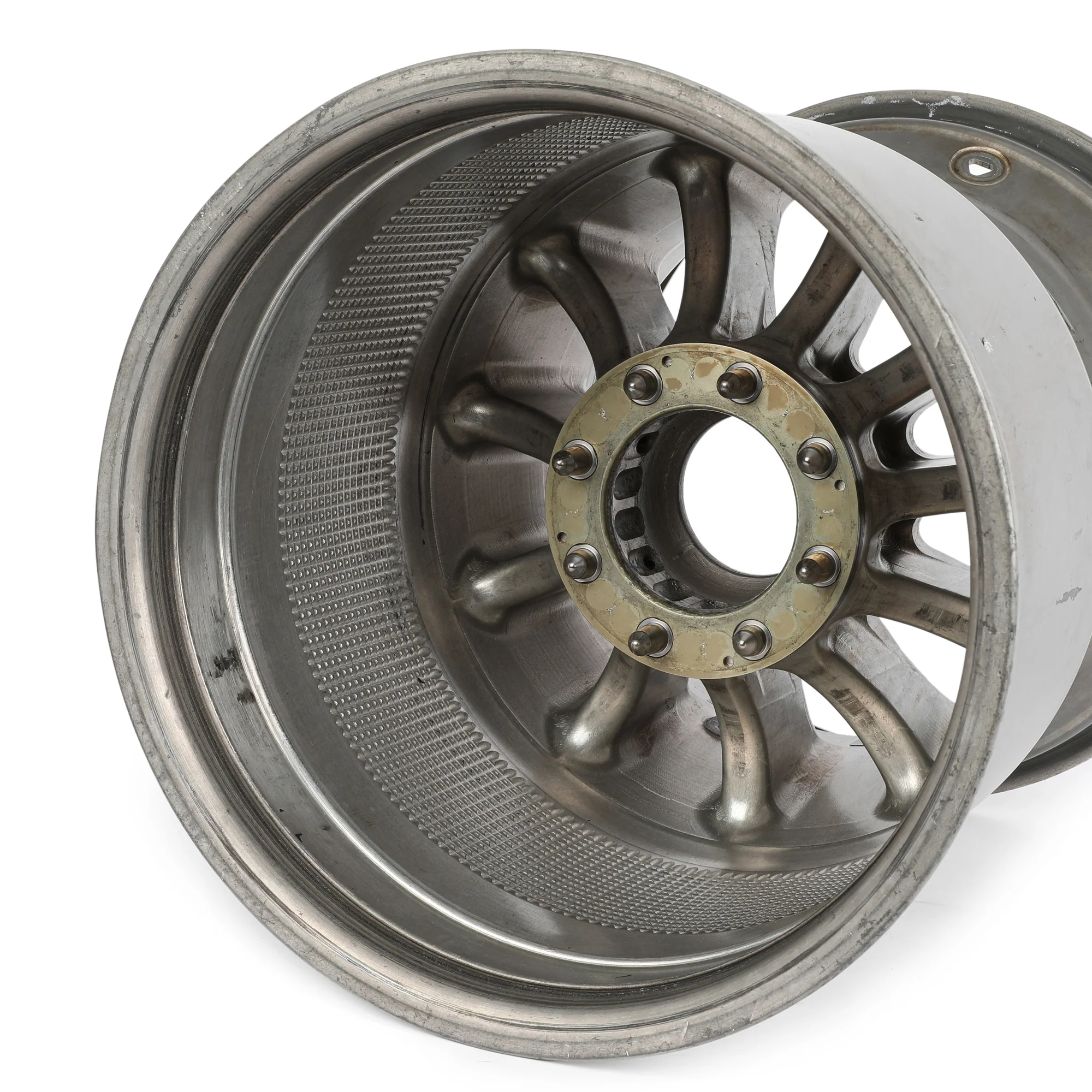 Mercedes-AMG PETRONAS F1® Team 2018 Season Used Rear Wheel Rim Table - Image 4
