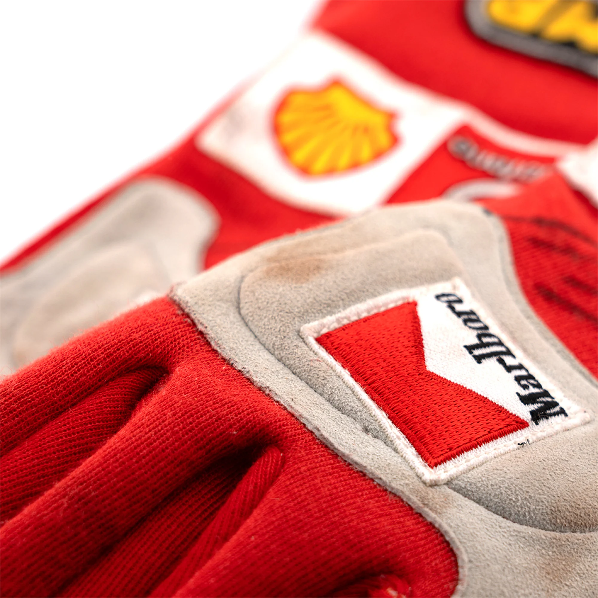 Miami Auction LOT 007- Michael Schumacher 2005 Ferrari Gloves - Used Signed - Image 5