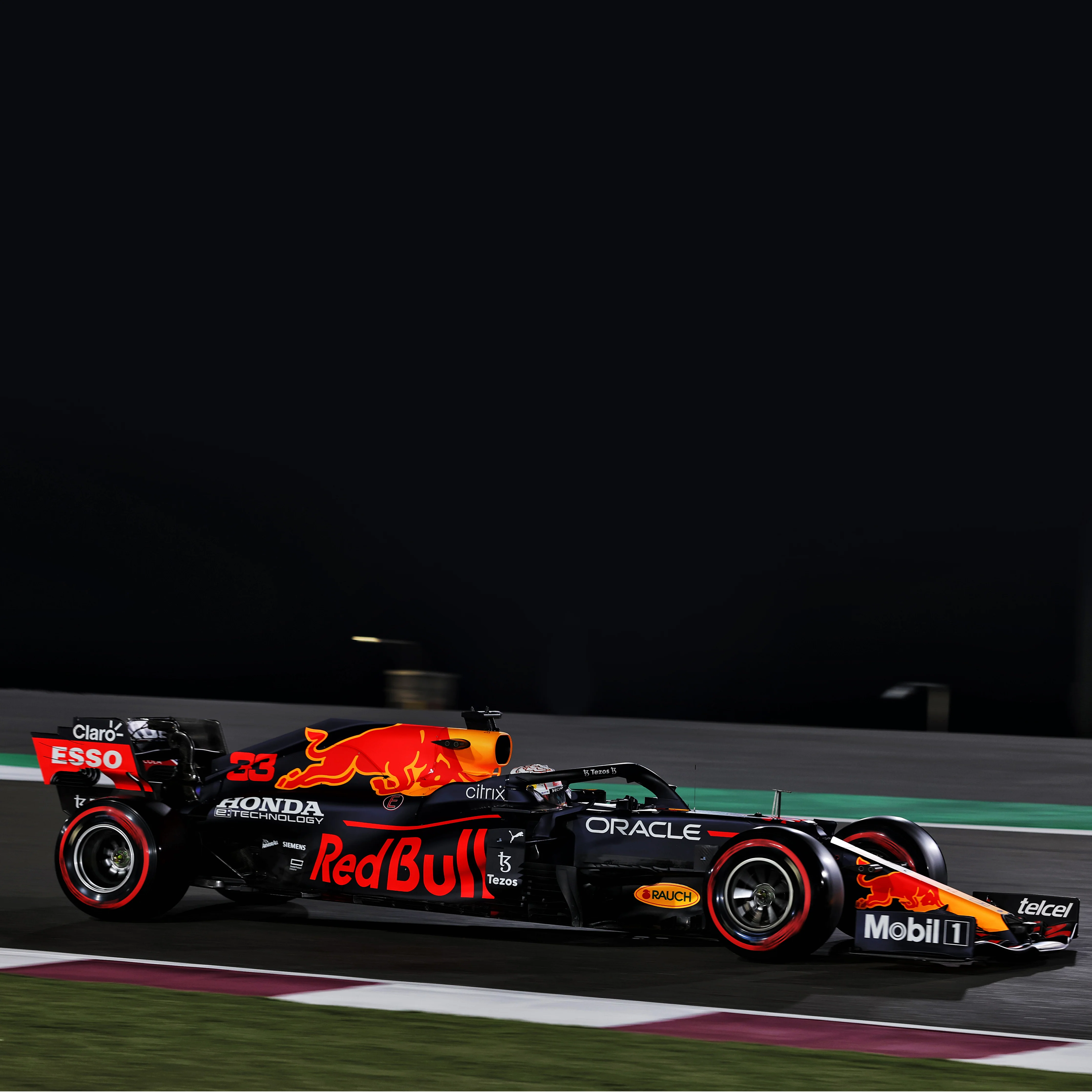 Sergio Perez 2021 Oracle Red Bull Racing Race Used Wheel Rim Table - Image 9
