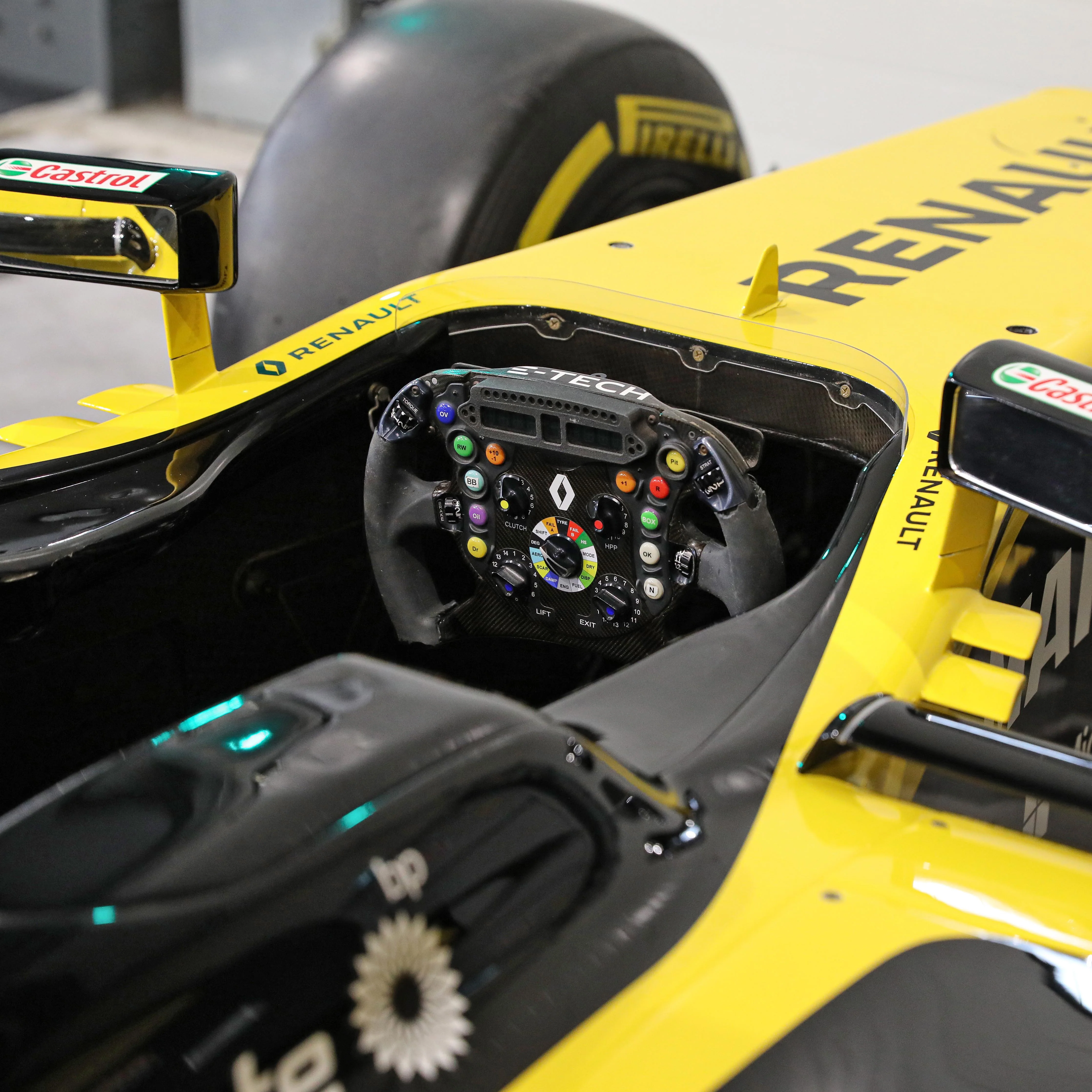 Miami Auction LOT 002 - 2014 Lotus E22-03 (2019 R.S.19 Livery) - Image 11