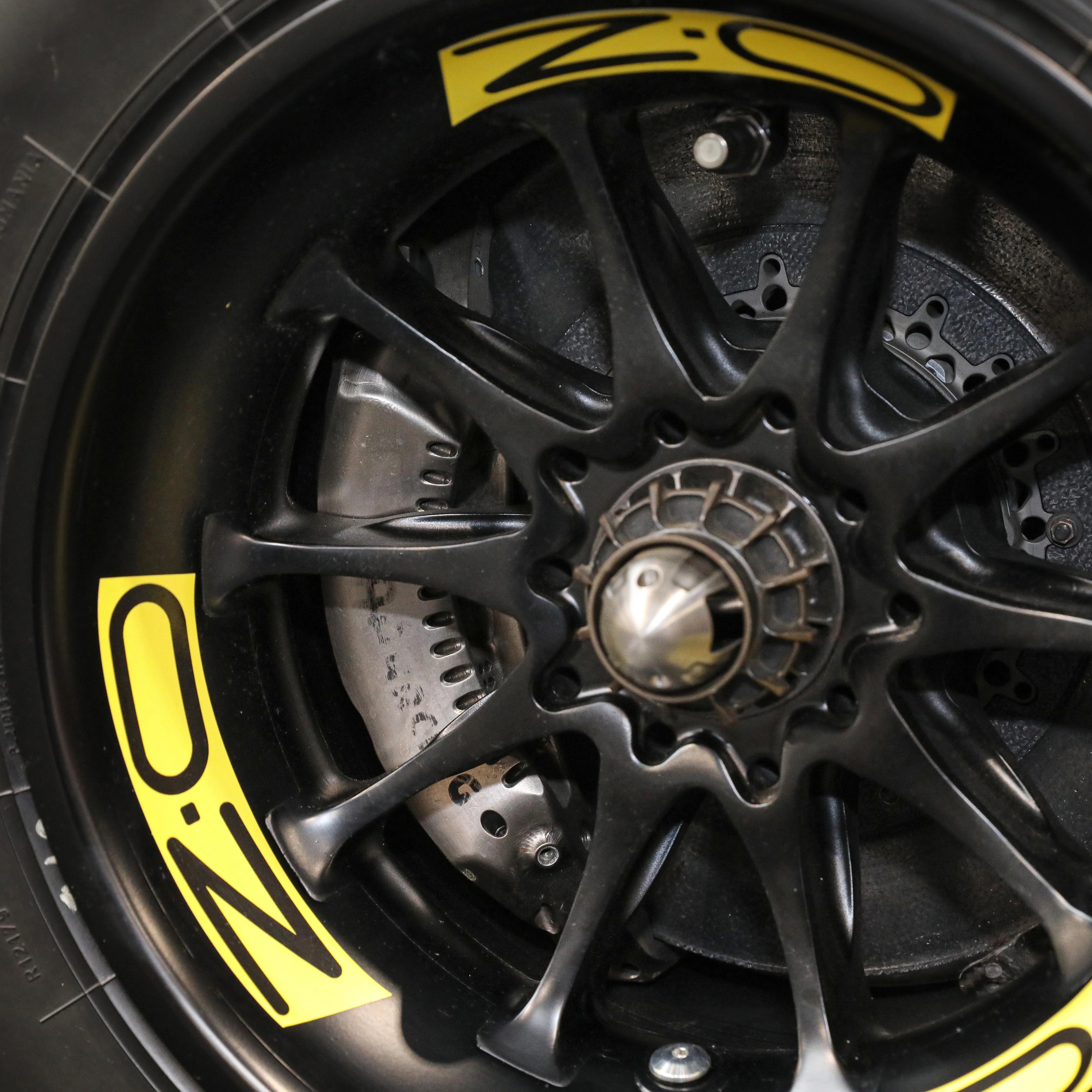 Miami Auction LOT 002 - 2014 Lotus E22-03 (2019 R.S.19 Livery) - Image 60