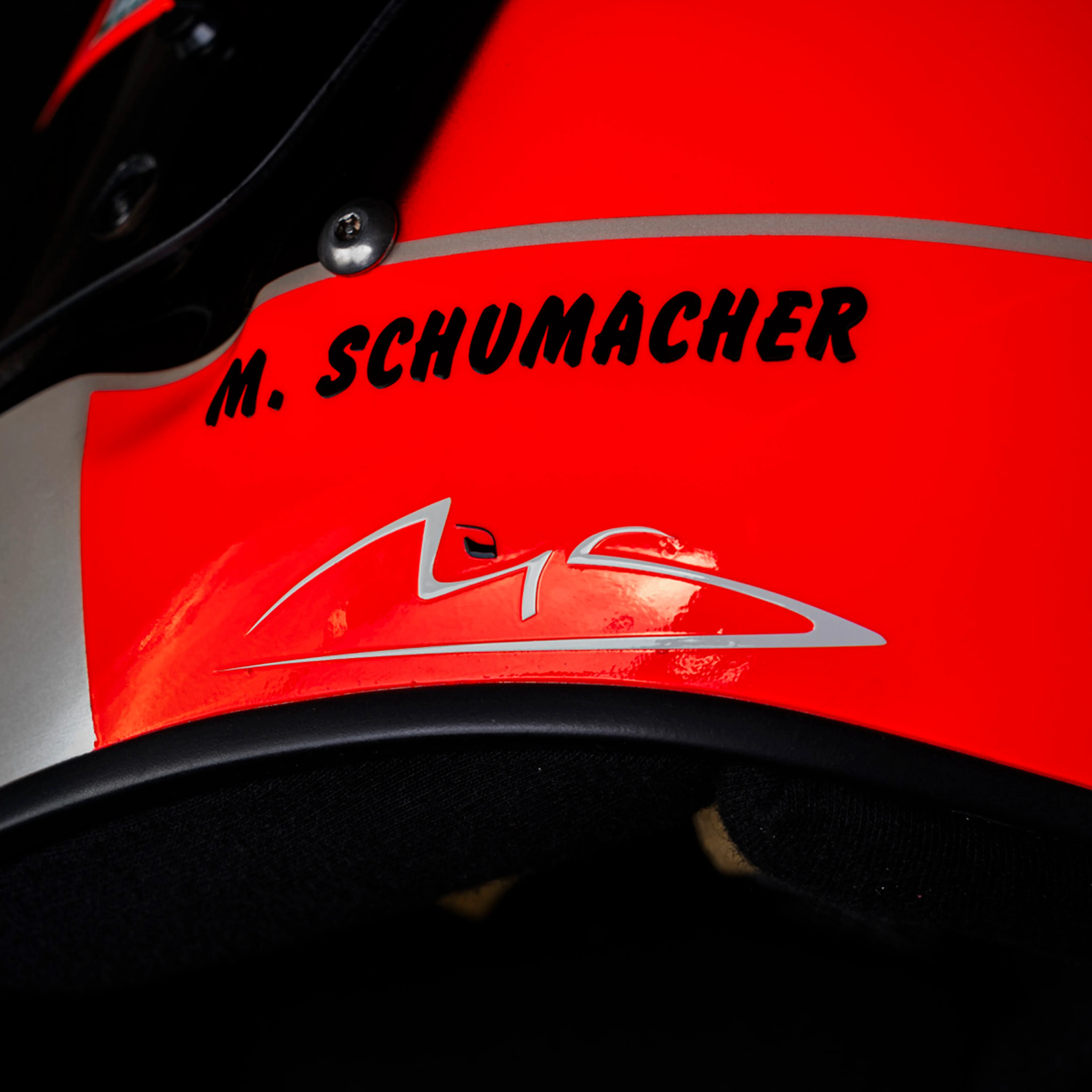 Miami Auction LOT 011 - Michael Schumacher 2000 Ferrari Helmet - Replica Signed 1 Of 30 - Image 17