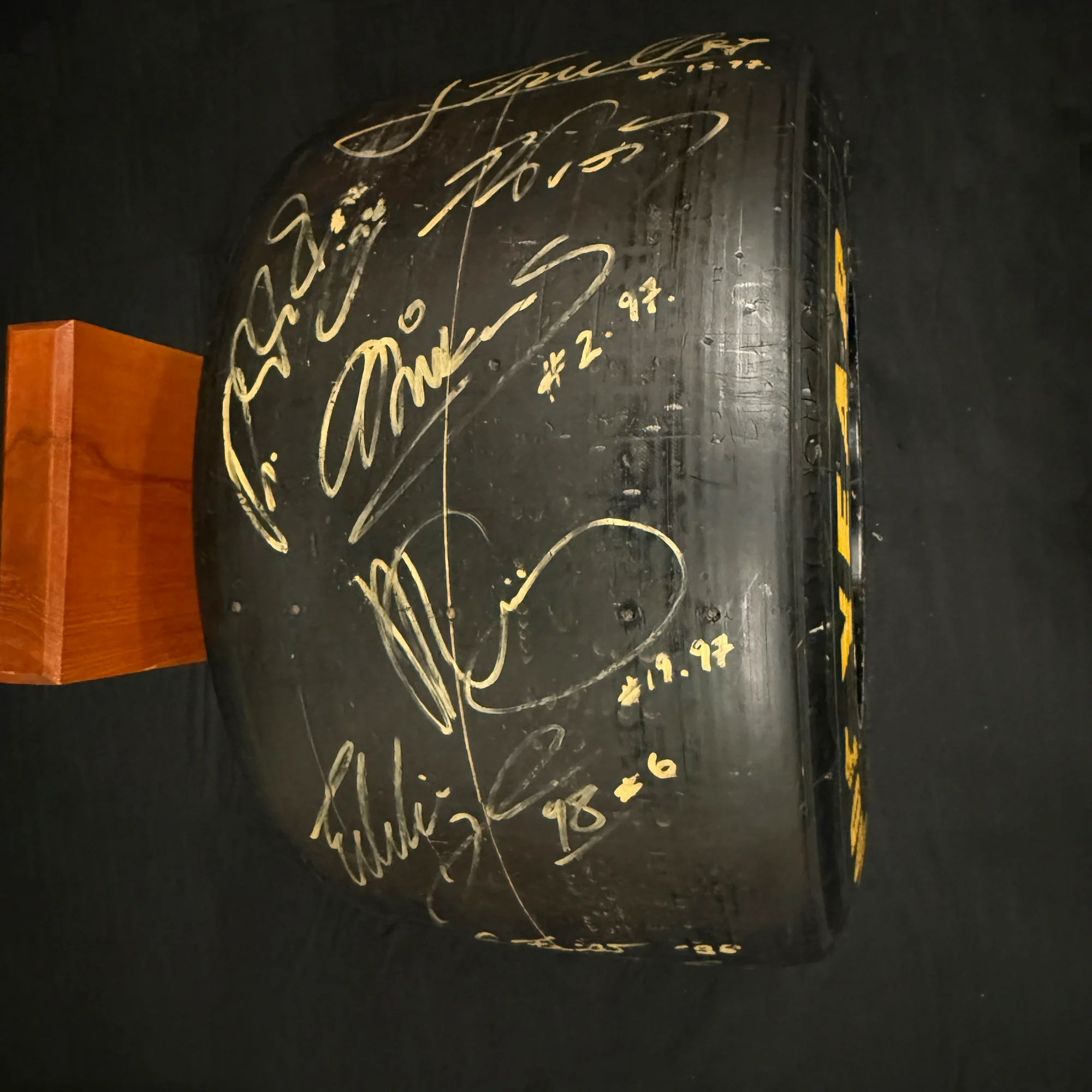 Miami Auction LOT 018 - 20 Driver Signature Goodyear Tyre – Williams FW19 Championship Edition - Image 3