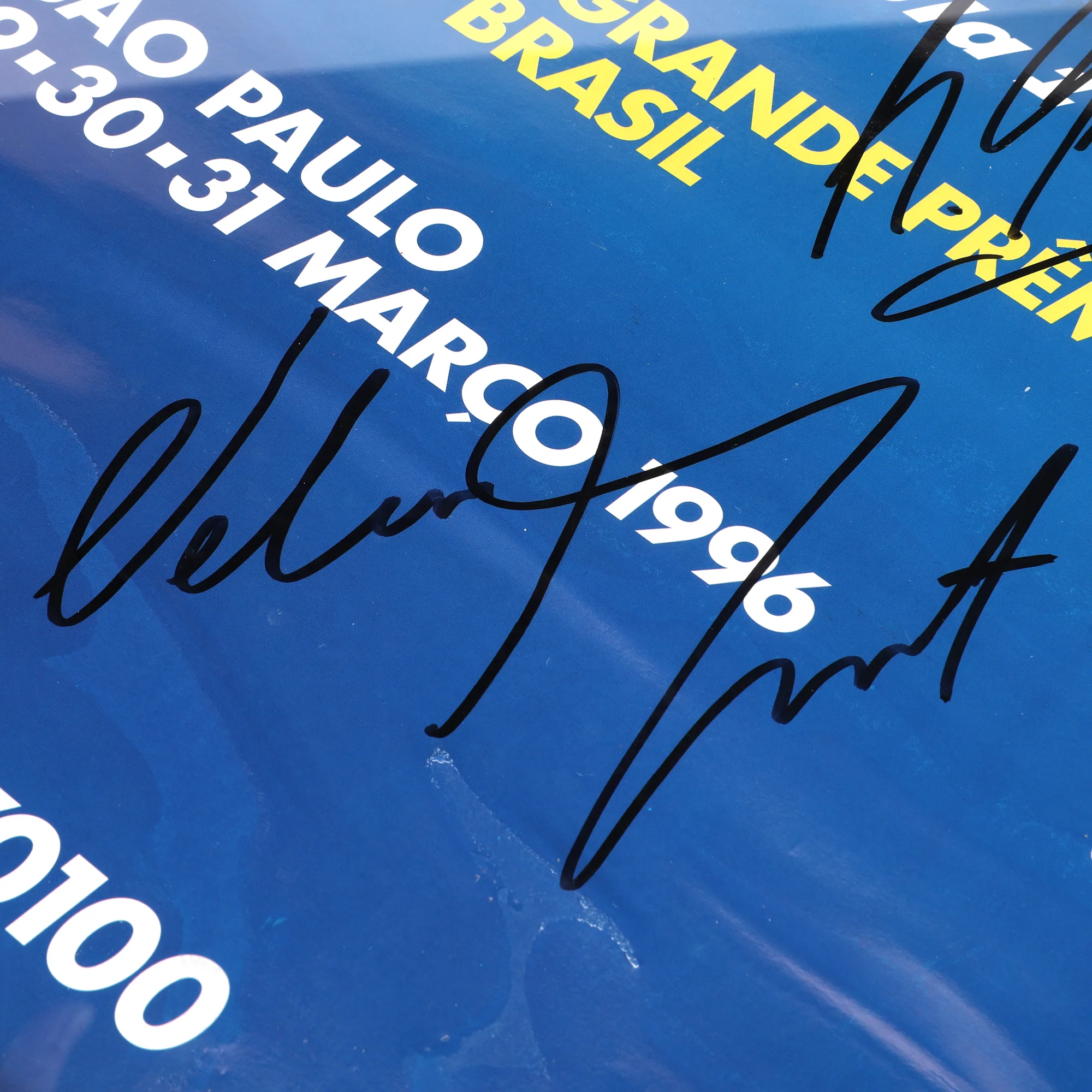 Miami Auction LOT 014 - Poster 1996 Brazil GP- Schumacher, Villeneuve, Piquet, Hill & Berger Signed Framed - Image 2