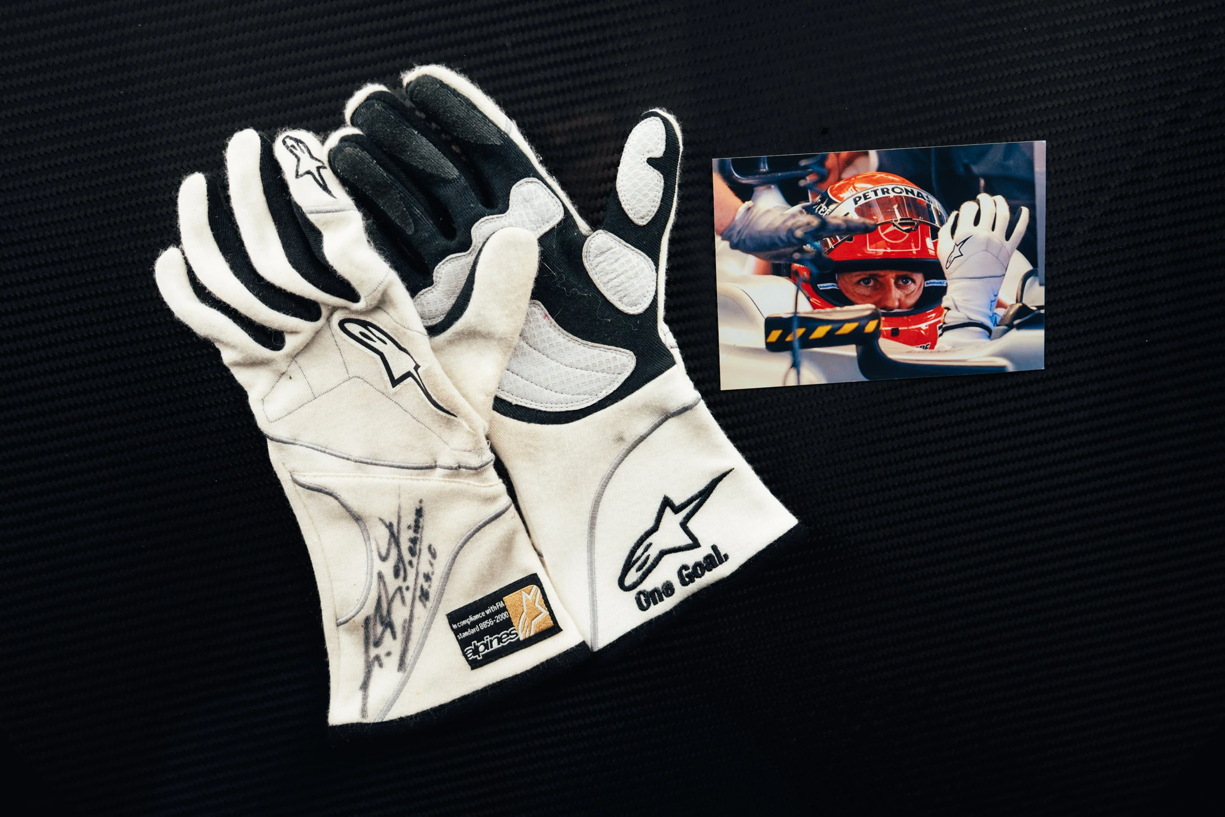 Miami Auction LOT 015- Michael Schumacher 2010 Mercedes Gloves – Chinese GP Used Signed - Image 11