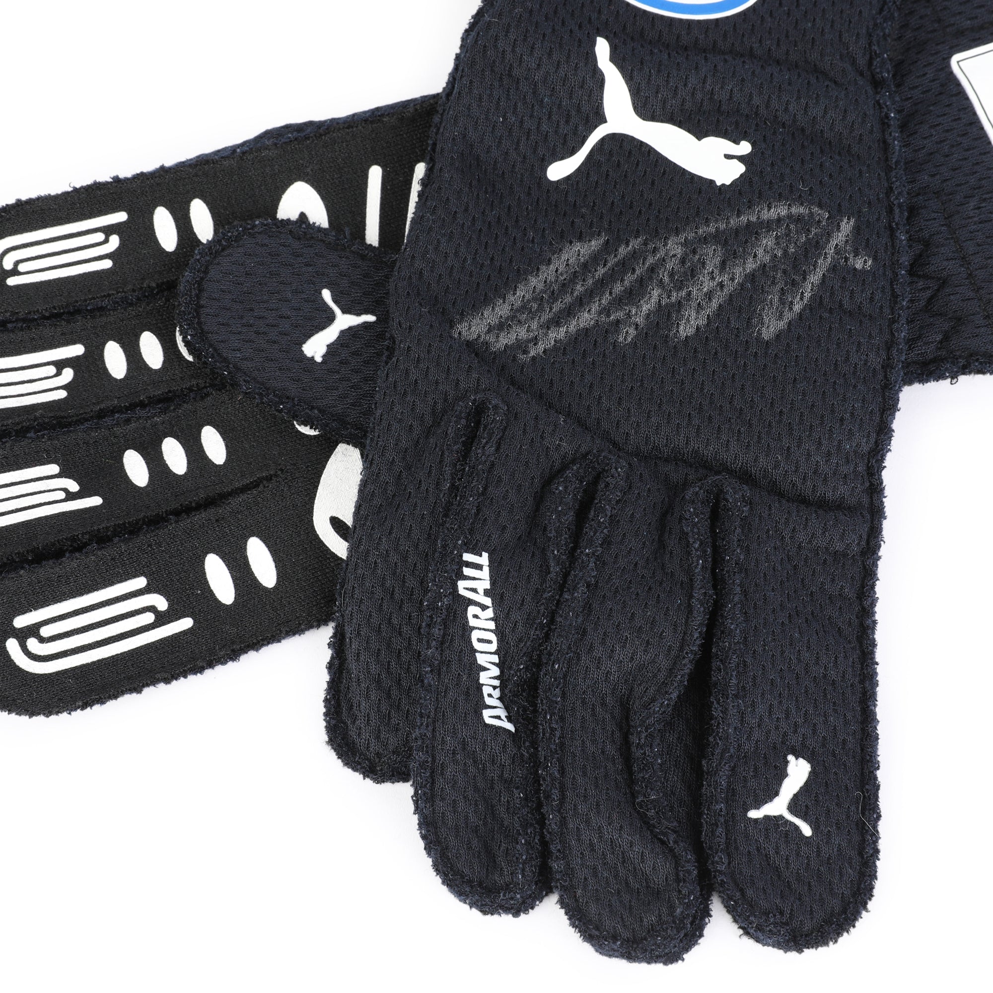 Miami Auction LOT 019 - Max Verstappen 2021 Red Bull Gloves - Signed Replica - Image 6