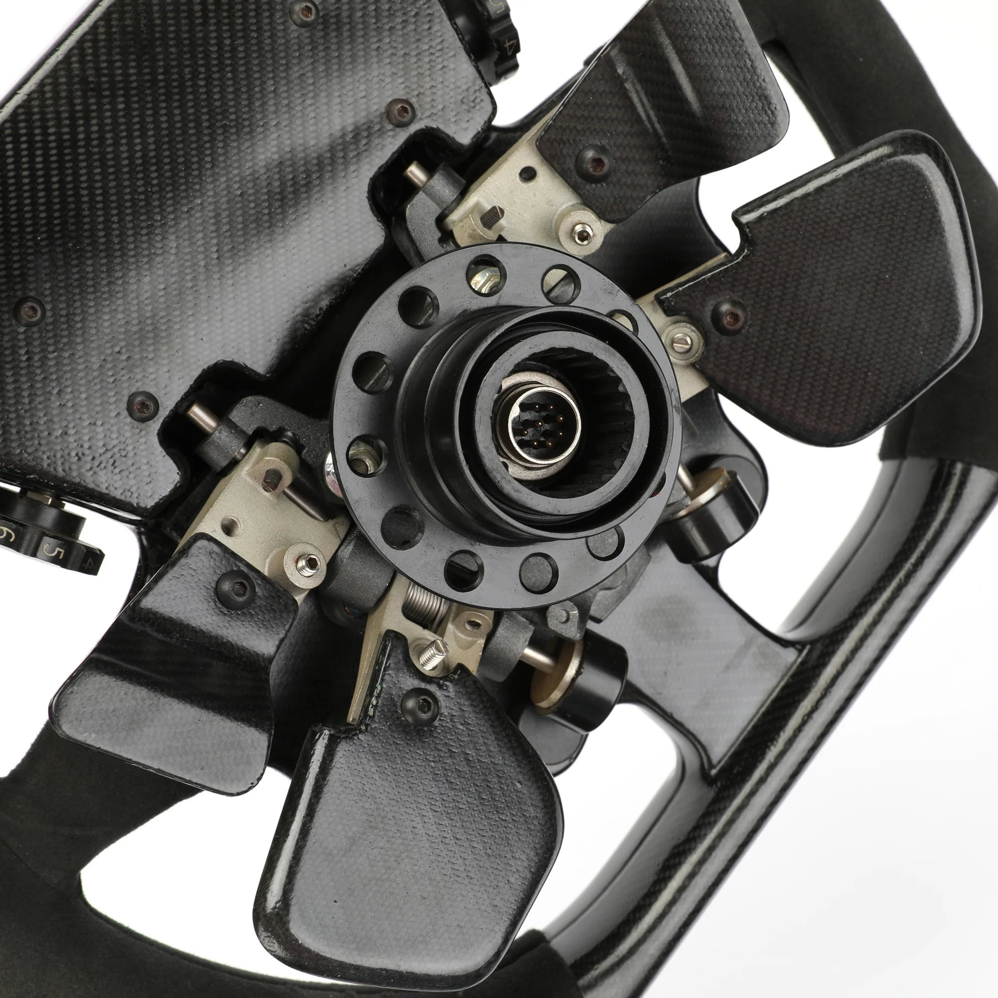 Miami Auction LOT 042 - 2006 Renault R26 Steering Wheel - Replica - Image 5